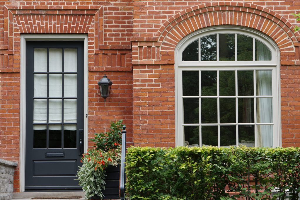 Why Is Tuckpointing Important? 7 Key Reasons Your Brickwork Needs It